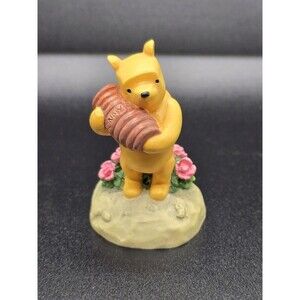 Lenox Disney Winnie the Pooh Thimble Collection Pooh Hugging Honey Pot No Box